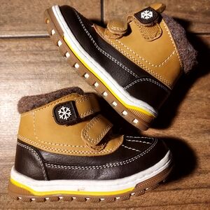 Apakowa Toddler Ankle Boots